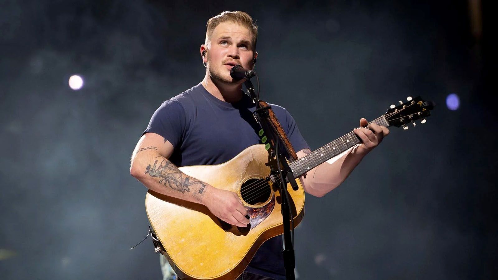 Zach Bryan - With Heaven On Tour